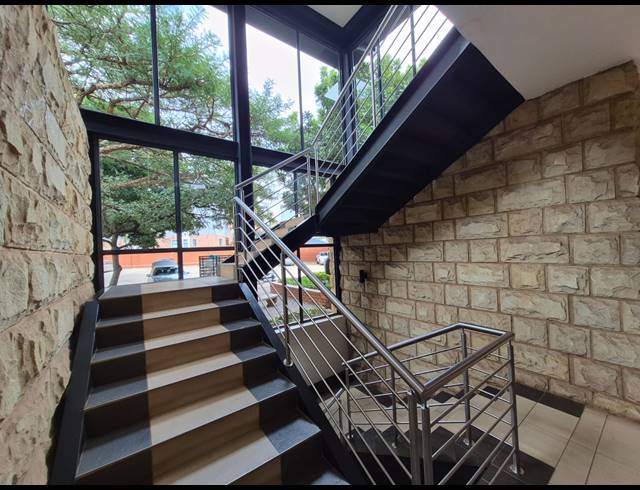 177M² OFFICE FOR SALE IN LITTLE FALLS